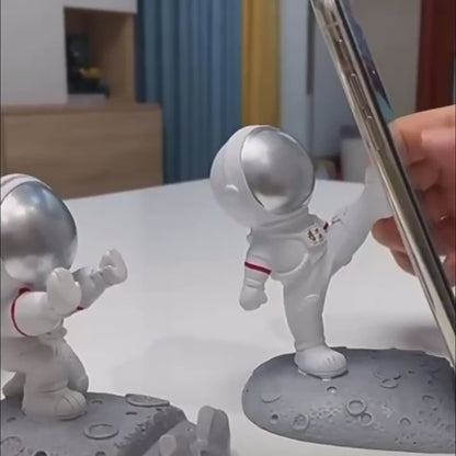 3D Astronaut Phone Stand